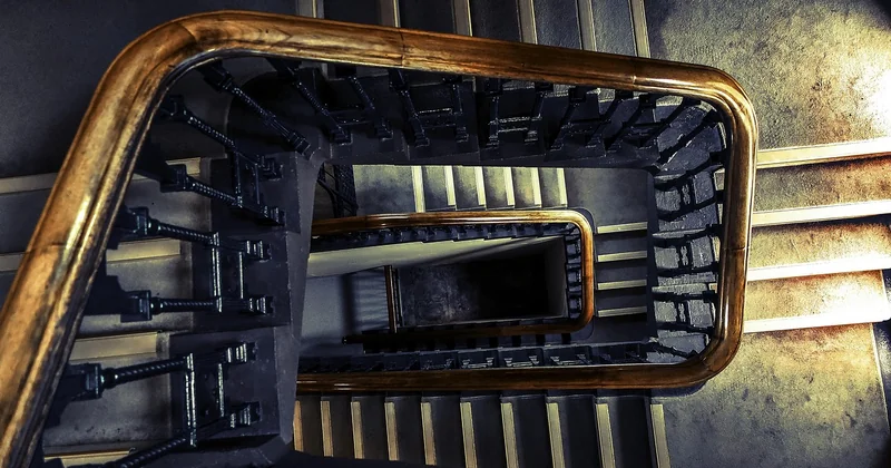 Combien coûte un Stannah neuf selon la configuration de votre escalier