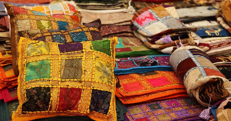 La marque déco « Maison Ours » : coussins et textile
