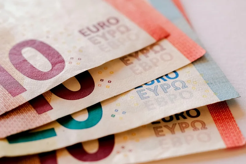 Les frais cachés qui font gonfler la facture