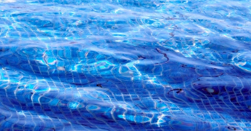 Combien coûte réellement une piscine déclarée ?